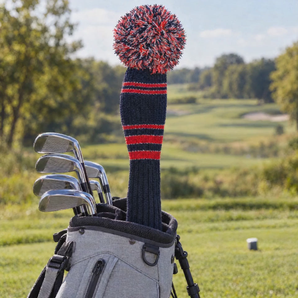 Long John Pom-Pom-Strickhaube von Longridge in Schwarz-Rot für den Driver im Golfbag – Produktvideo